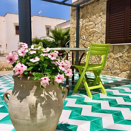 Le Maioliche Allo Stagnone Holiday home *